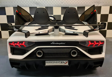 Lamborghini Aventador 2 persoons 24 VOLT met DRIFT Wit