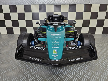 Aston Martin Formule 1 24 Volt GEMONTEERD EN RIJKLAAR