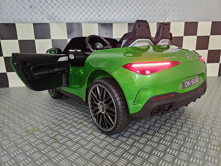 Mercedes SL63 12 volt metallic groen