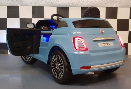 Fiat 500 blauw