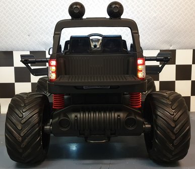 Ford Ranger Monster Truck 4WD mat zwart (2 persoons)