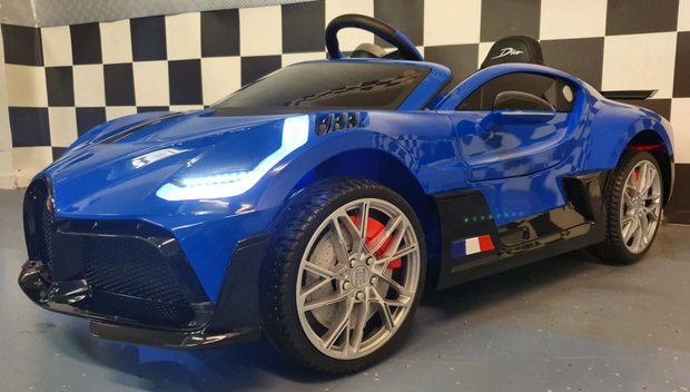 Bugatti Divo blauw