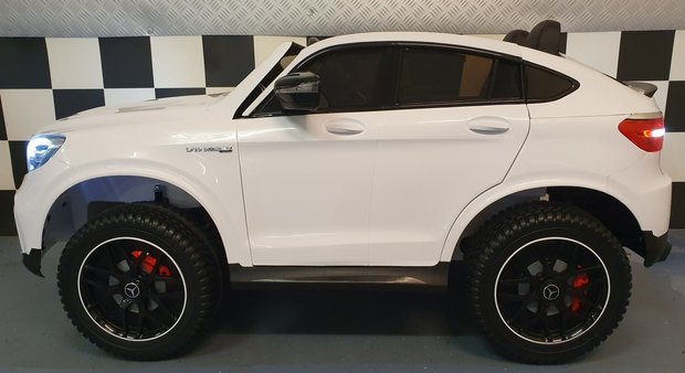 Mercedes AMG GLC 2 persoons witte lak