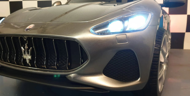 Maserati Gran Cabrio Metallic grijs