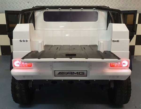 Mercedes G63 AMG 6WD wit (2 persoons)