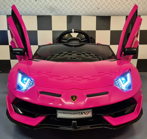 Lamborghini Aventador Roze