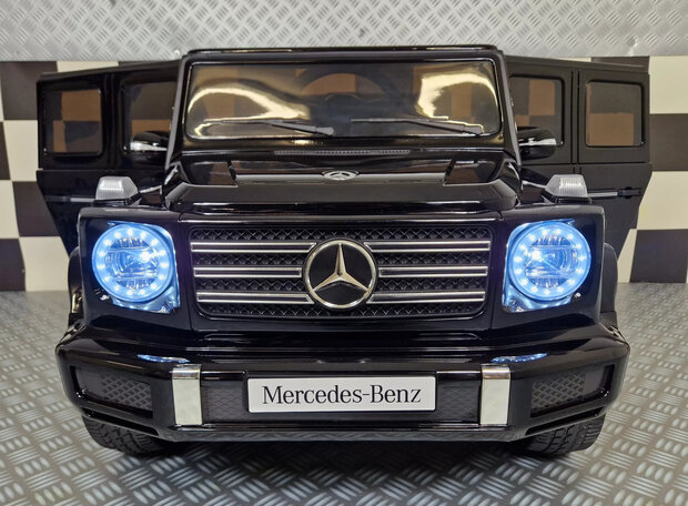 Mercedes G500 metallic zwart GEMONTEERD EN RIJKLAAR