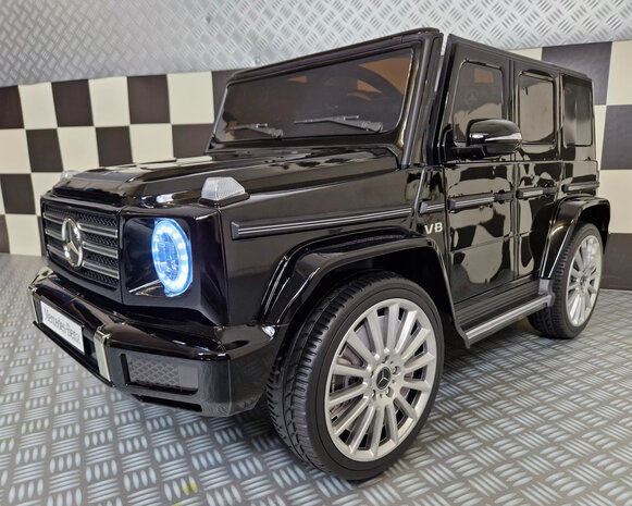 Mercedes G500 metallic zwart GEMONTEERD EN RIJKLAAR