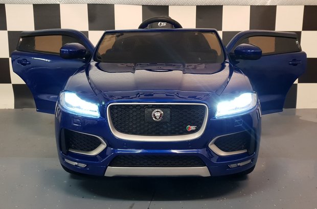 Jaguar F-pace metallic blauw