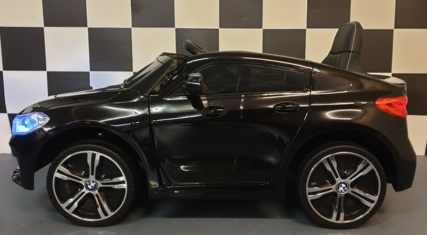 BMW GT zwart metallic