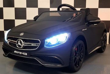 Mercedes S63 AMG mat zwart