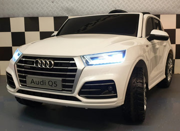 Audi Q5 wit 2 Persoons